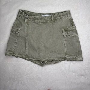 Zara Khaki Women's Skorts